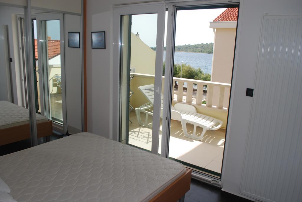 Apartments Villa Lili Lovetovo Vodice Exterior foto